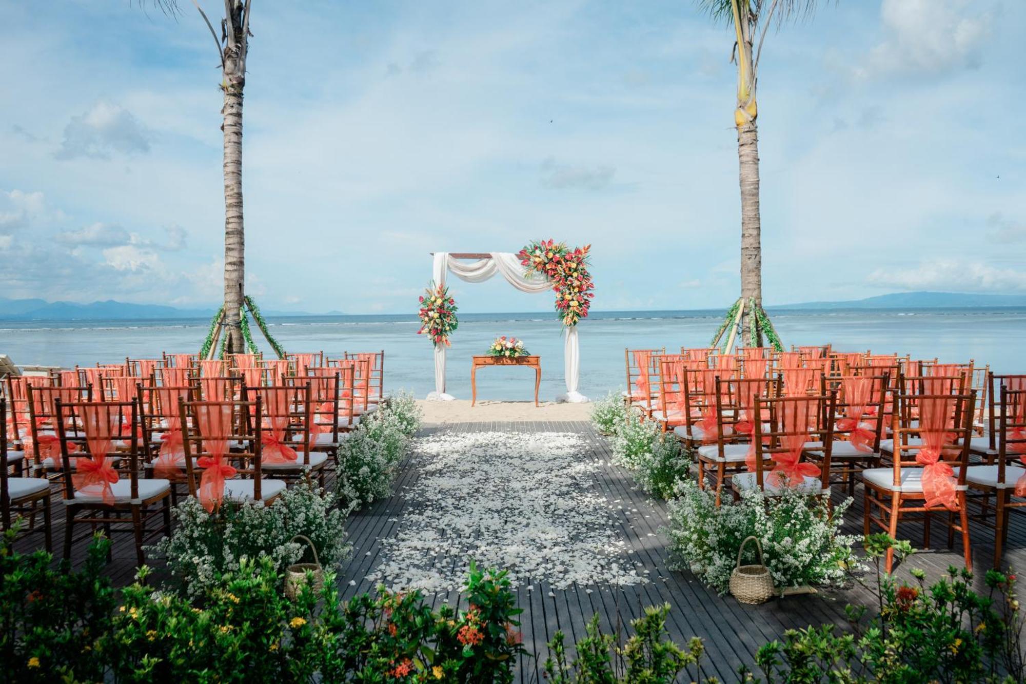 Griya Santrian A Beach Resort And Spa Sanur Εξωτερικό φωτογραφία